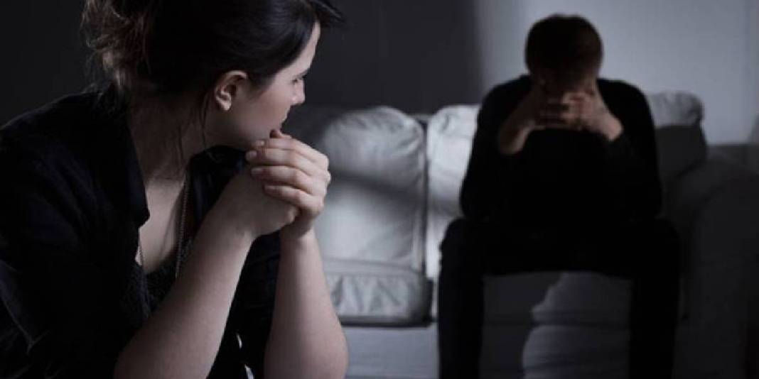 İlişkilerde tehlike çanları: Hangi meslekler aldatma riskini artırıyor? Yeni araştırma şaşırttı! 4